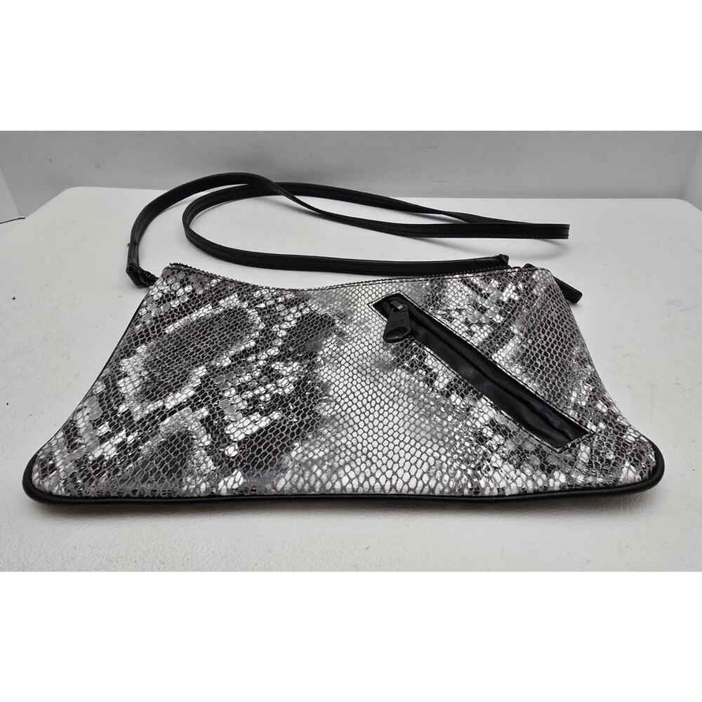 GAP Small Black & Gray PYTHON PRINT Textured Leather Slim Crossbody Shoulder Bag - Picture 4 of 11